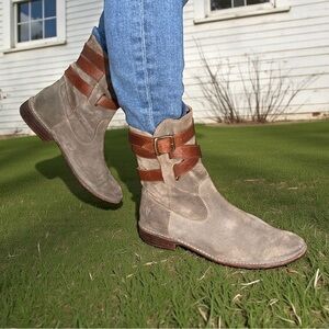 Vintage Frye White Label Gray Leather Suede Equestrian Buckle Strap Boots 7.5